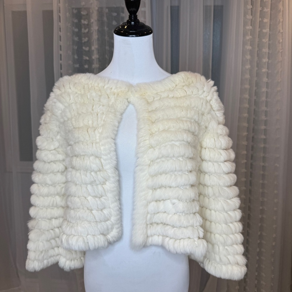 BCBGMaxAzria Off-White Textured Teddy Jacket